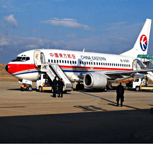 三义航空运输航空快运业稳步发展的原因是什么？